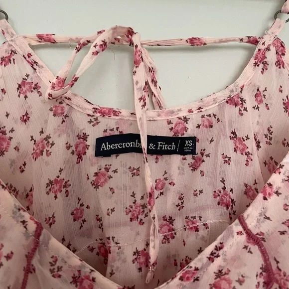 Abercrombie & Fitch floral asymmetrical tank top - Picture 2 of 4